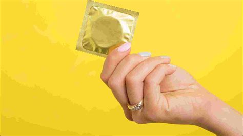 Blowjob ohne Kondomschlucken gegen Aufpreis Hure Bern